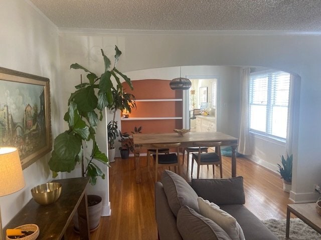 Photo - 7518 Willoughby Ave