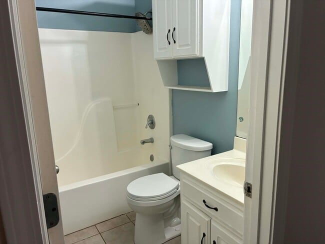 Photo - 71 Rosebud Cir