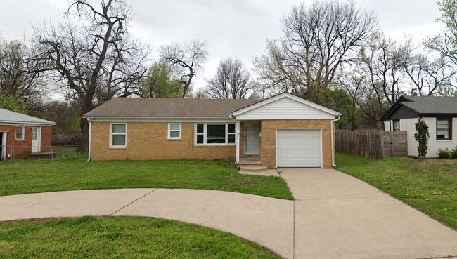 Photo - 1030 W Boyd St