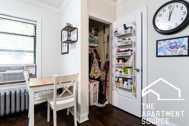 Photo - 1054 W Lill Ave Unit 1