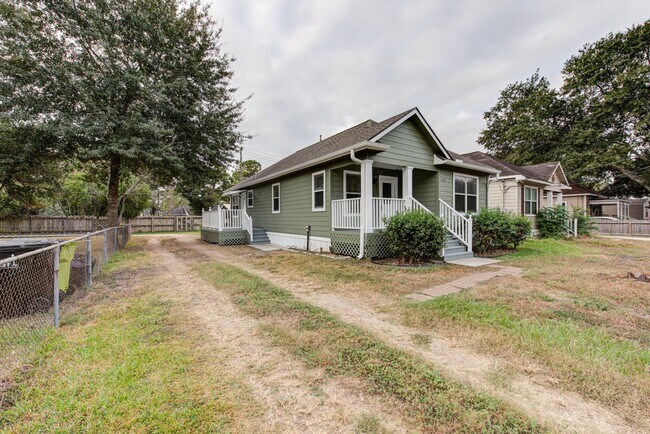 Photo - 1206 Grunwald Heights Blvd