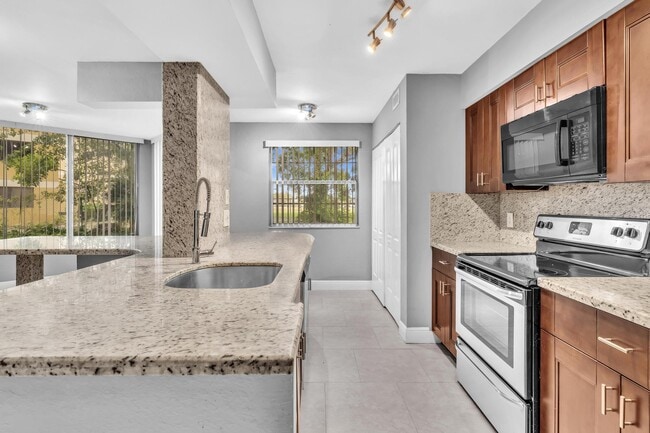 Photo - 2881 N Oakland Forest Dr