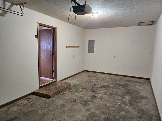 Photo - 683 N 5th St Unidad 683