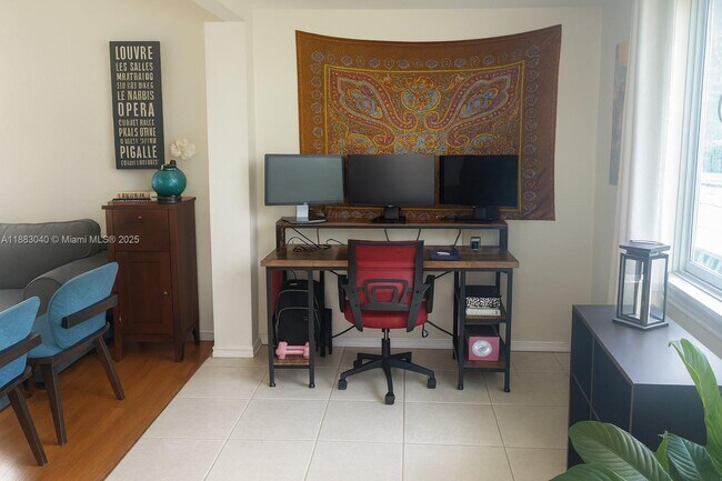 Photo - 2518 Wilson St