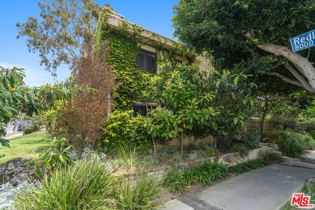 Building Photo - 8630 Falmouth Ave Unit 7