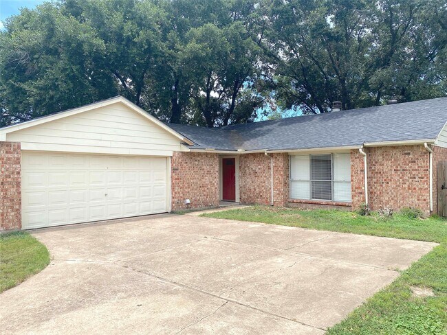 Photo - 16222 Summer Dew Ln