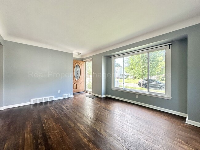 Photo - Spacious 4-Bedroom, 2-Bath Home in Clawson – Minutes from Downtown!