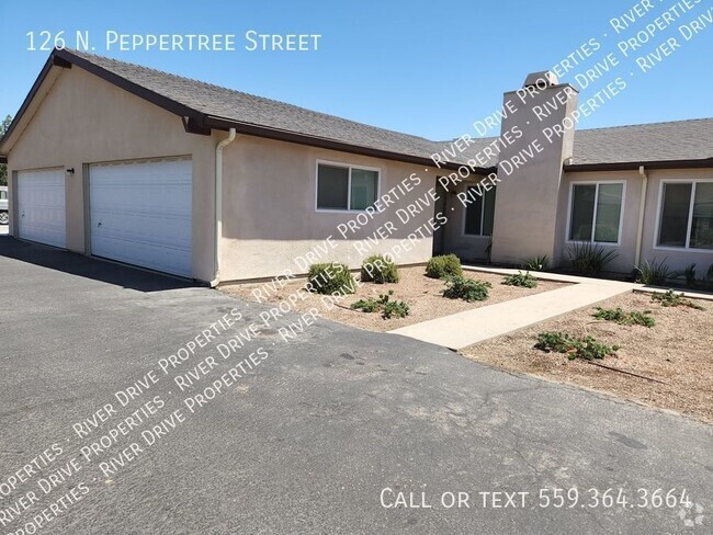 Building Photo - You Don't Want To Miss This! Cute Two Bedr... Rental