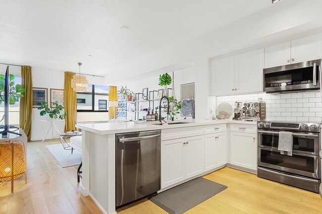 Photo - 12655 Bluff Creek Dr Unit Playa Vista