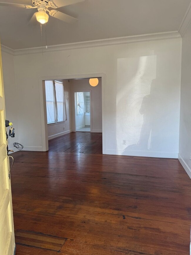 Photo - Darling 2 bedroom 1 bath Exeter Home