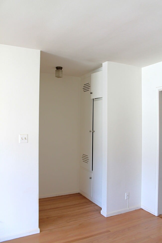 Photo - 7962 Norton Ave