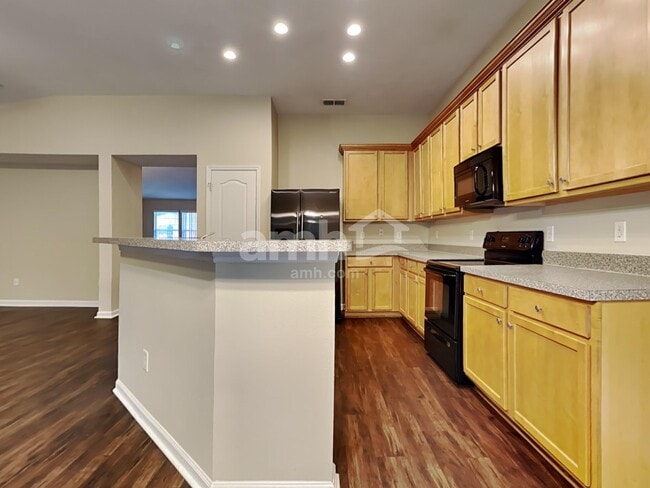 11374 Brian Lakes Dr