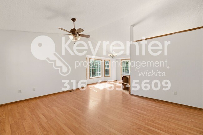 Photo - 827 S Sunset Cir