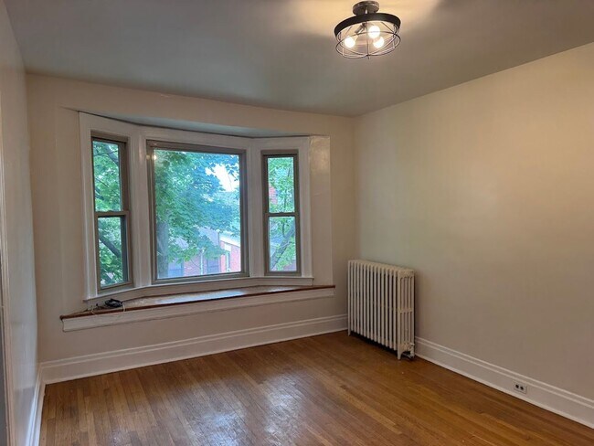 Photo - 5542 Fair Oaks St Unit 2nd Floor
