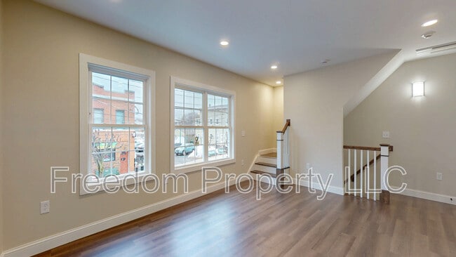 Photo - 130 Center St Unit 2