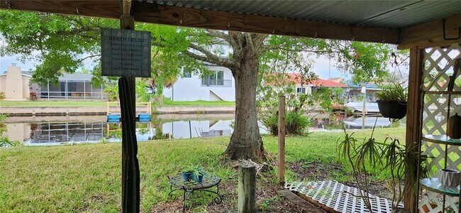 Building Photo - 9829 GRACE Dr Rental