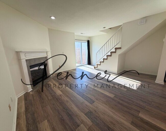 103 NE Dogwood St