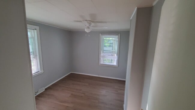 Photo - 206 N Maple St