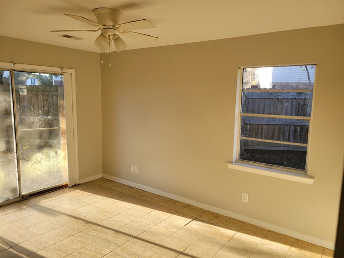 Photo - 1643 S Beltline Blvd