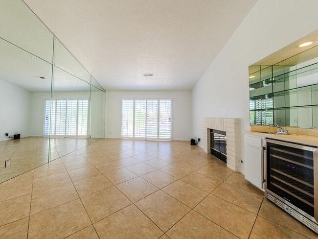 Photo - Sought after 2 bedroom 2 bath upstairs con...