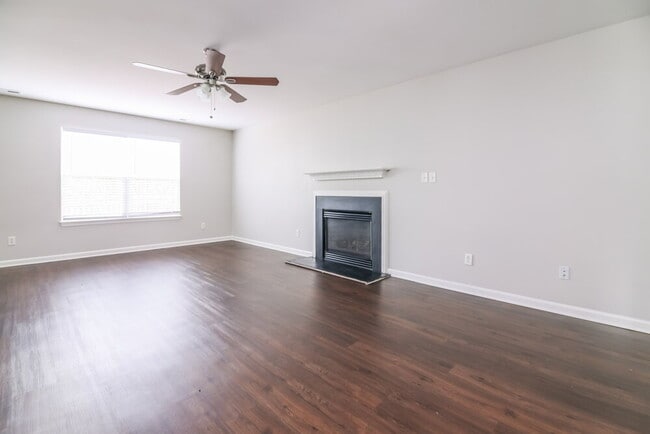 Photo - 1513 Clover Ridge Ct