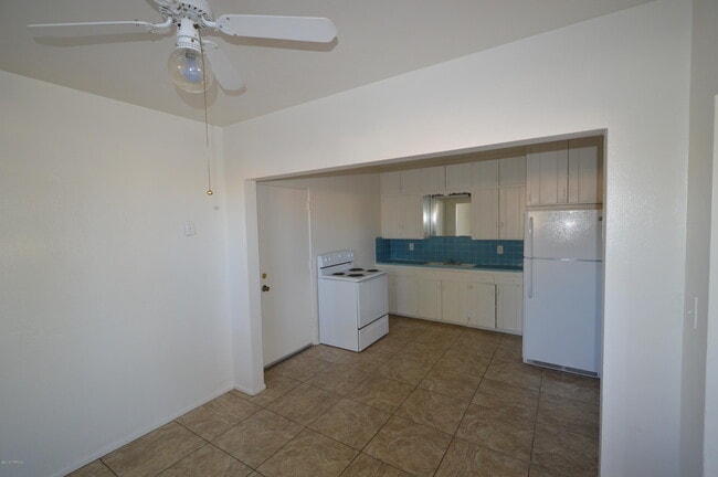 Photo - 1152 N Santa Rosa Ave