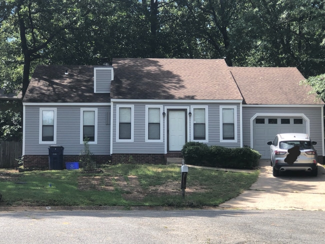 Building Photo - 3 Willow Oak Cove