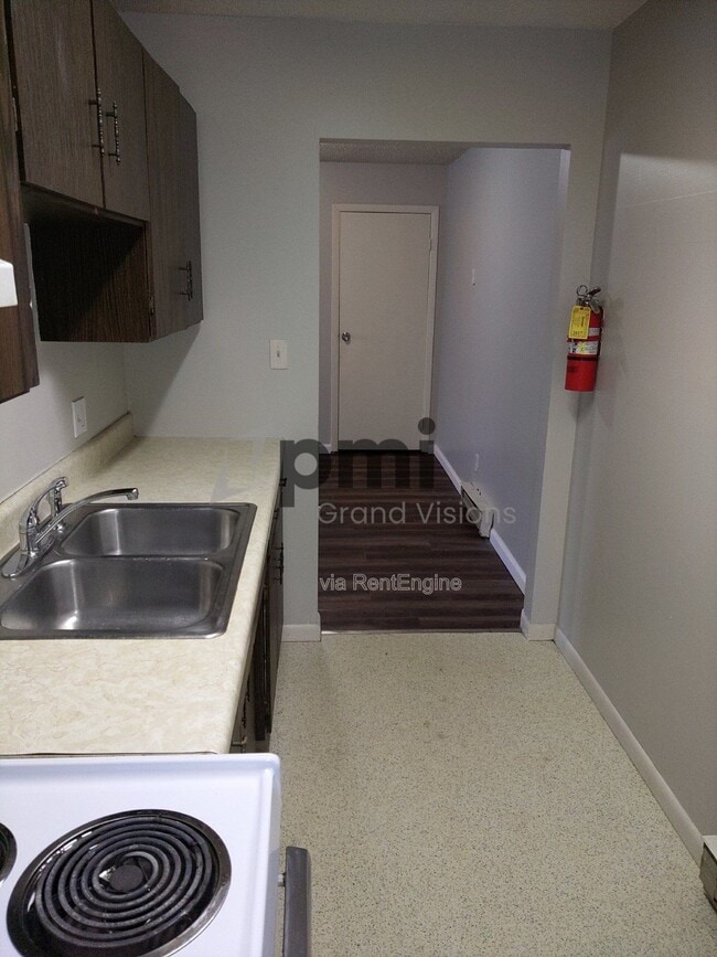 Photo - 24 W Buchanan Ave Unit 9