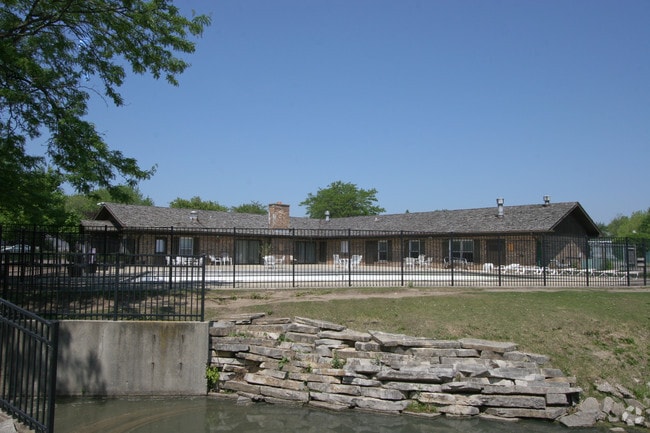 Photo - Whippletree Village