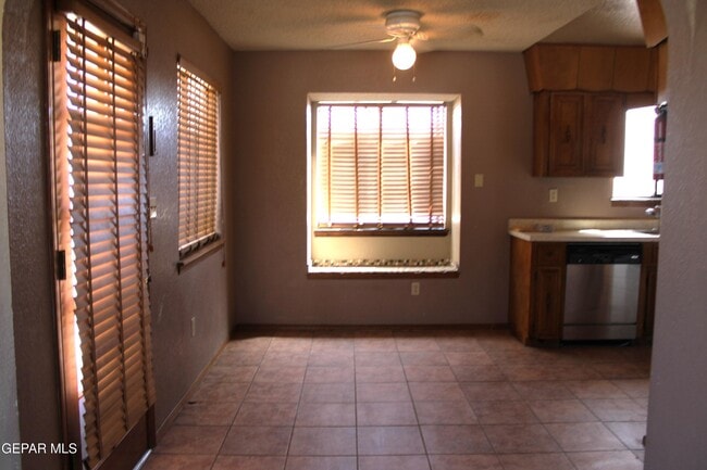 Photo - 1528 Sierra De Oro Dr