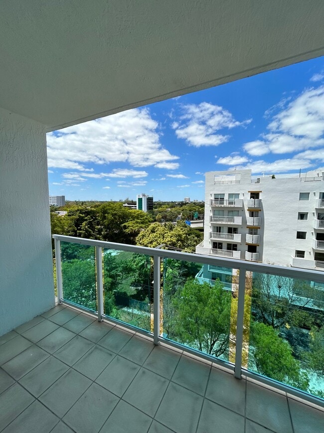 Photo - 1723 SW 2nd Ave Unidad Apt 705