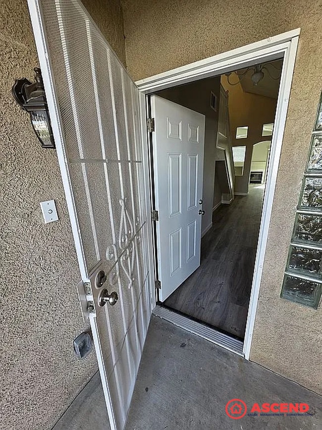 Photo - Beautiful Home in the Southwest!