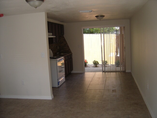 6527 Jackson St Unit 1