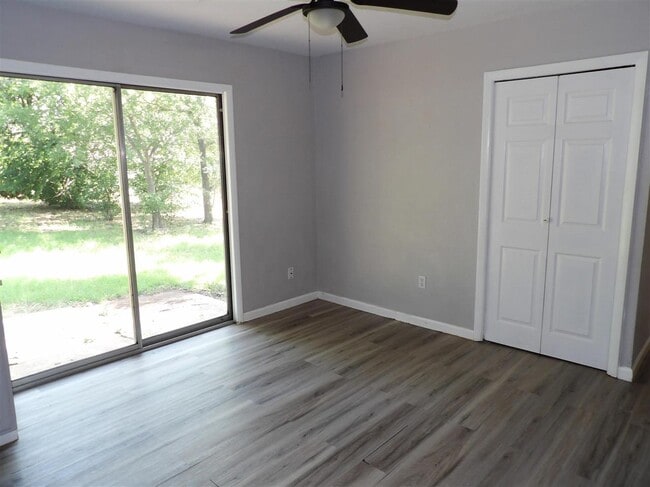 Photo - 4611 NW Santa Fe Ave