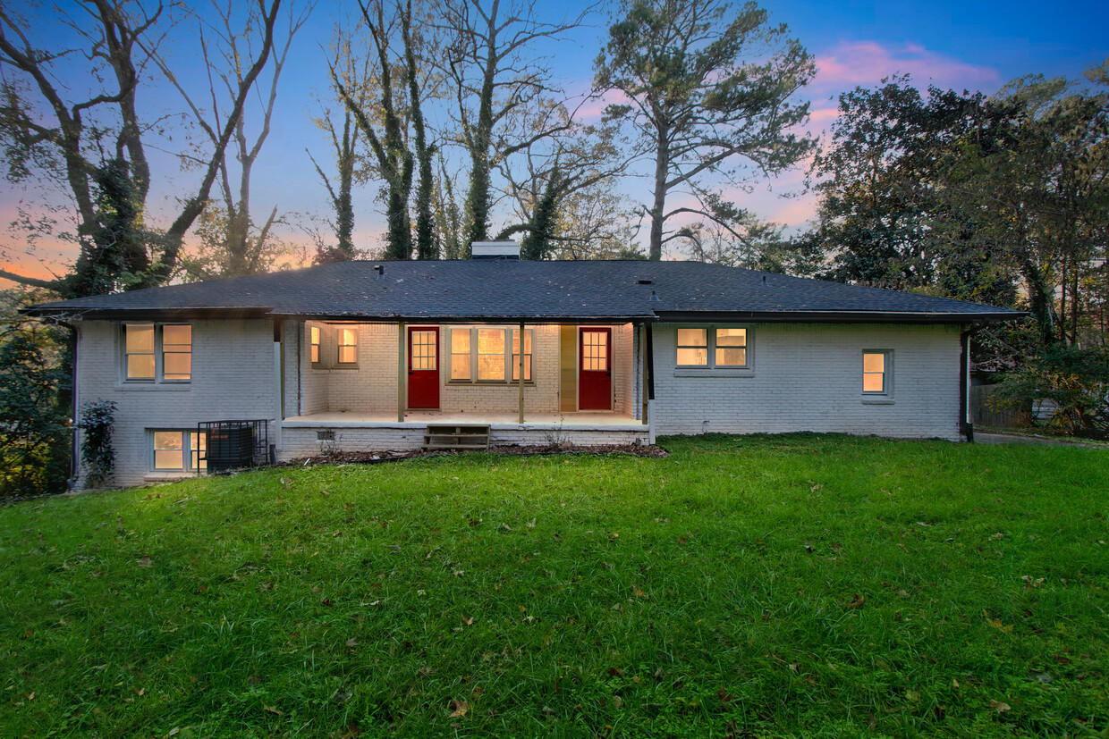 Photo - 1382 Childress Dr SW (Atlanta, GA)