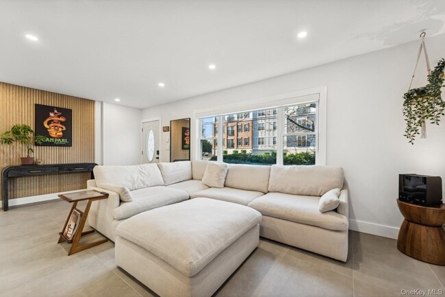 Photo - 139 Gibson Blvd