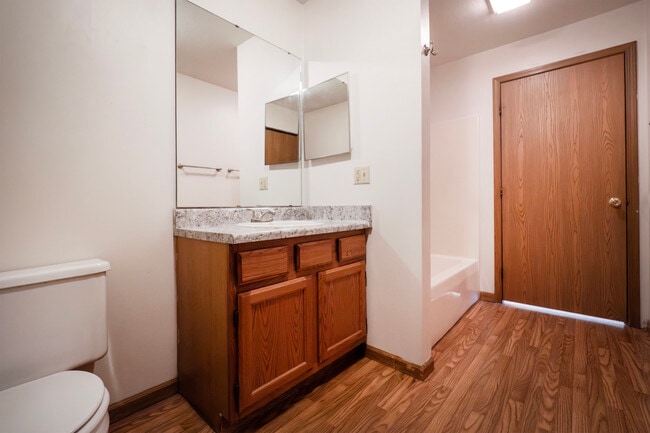 Greenlawn Arbors Apartments