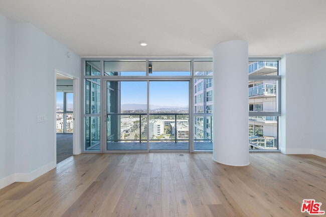 Photo - 13650 Marina Pointe Dr Unidad 1509