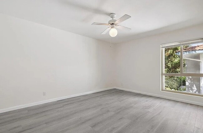 Photo - 4716 Park Granada Unidad 199