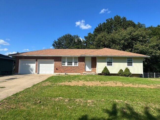 Photo - 125 SE 240th Rd