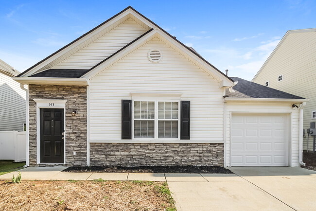 Photo - 143 Oak Grove Pl Casa