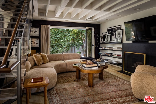 Photo - 636 Huntley Dr