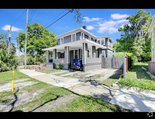 Building Photo - 2823 N Market St Unit 2823 N Market st Rental