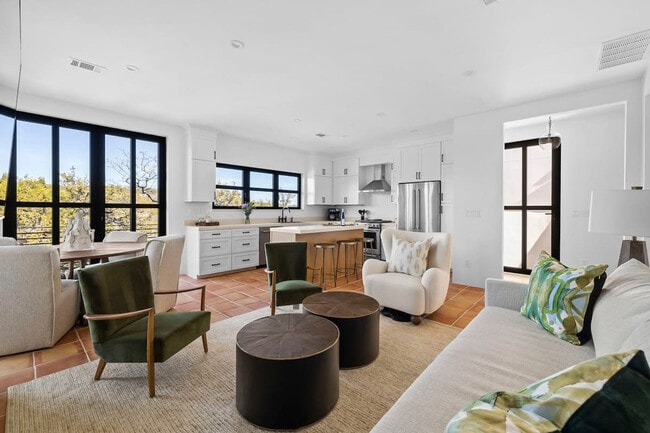 Photo - 2700 Bee Creek Rd Apartamento Unidad ID1262288P
