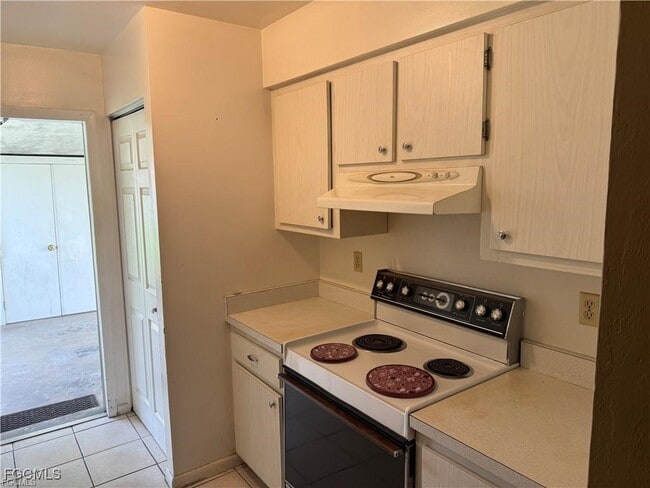 Photo - 406 Morgan Cir S