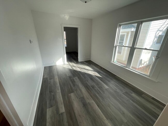 Photo - 306 E Hillsdale St Unit 0.5