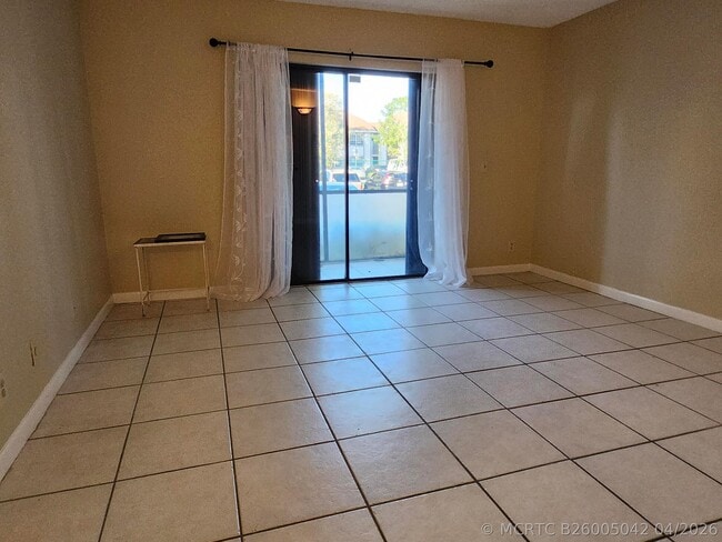 Photo - 545 Trace Cir Unit 105