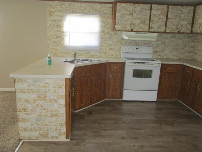 Photo - 35 Yoakum Cir