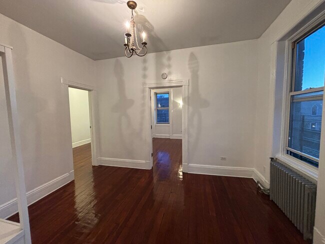 Photo - 241 Saint Nicholas Ave Unidad 3F