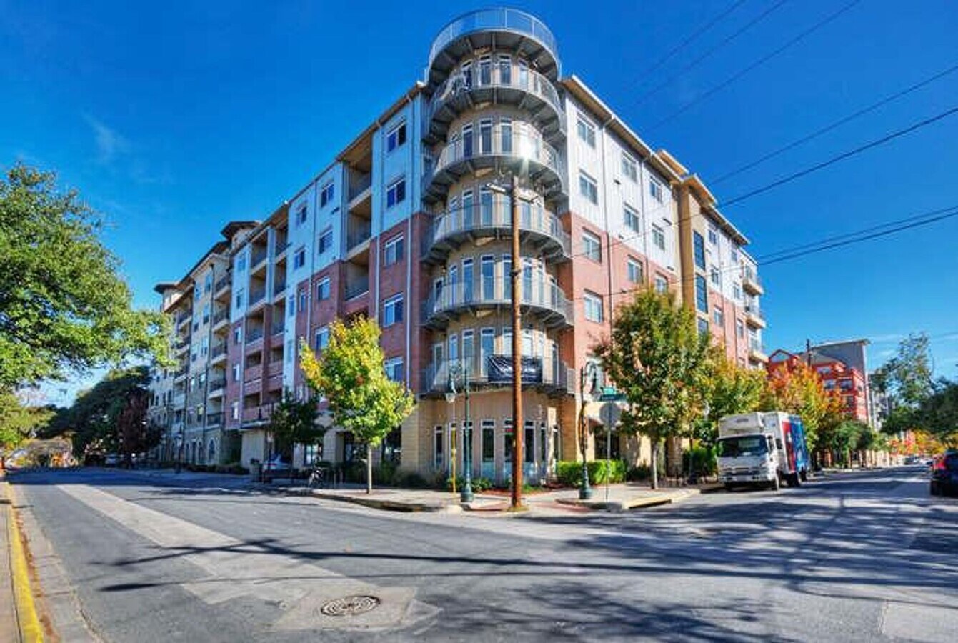 Photo - 910 W 25th St Unit 604